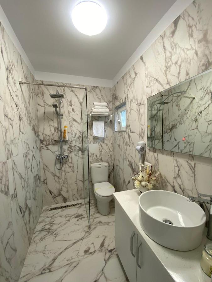 Hotel Casa Ina Moisei Zewnętrze zdjęcie