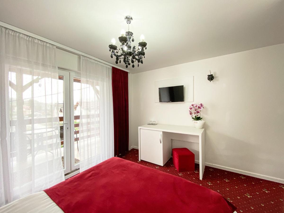 Hotel Casa Ina Moisei Zewnętrze zdjęcie