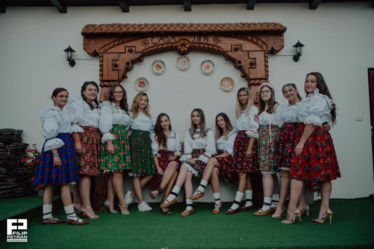 Hotel Casa Ina Moisei Zewnętrze zdjęcie